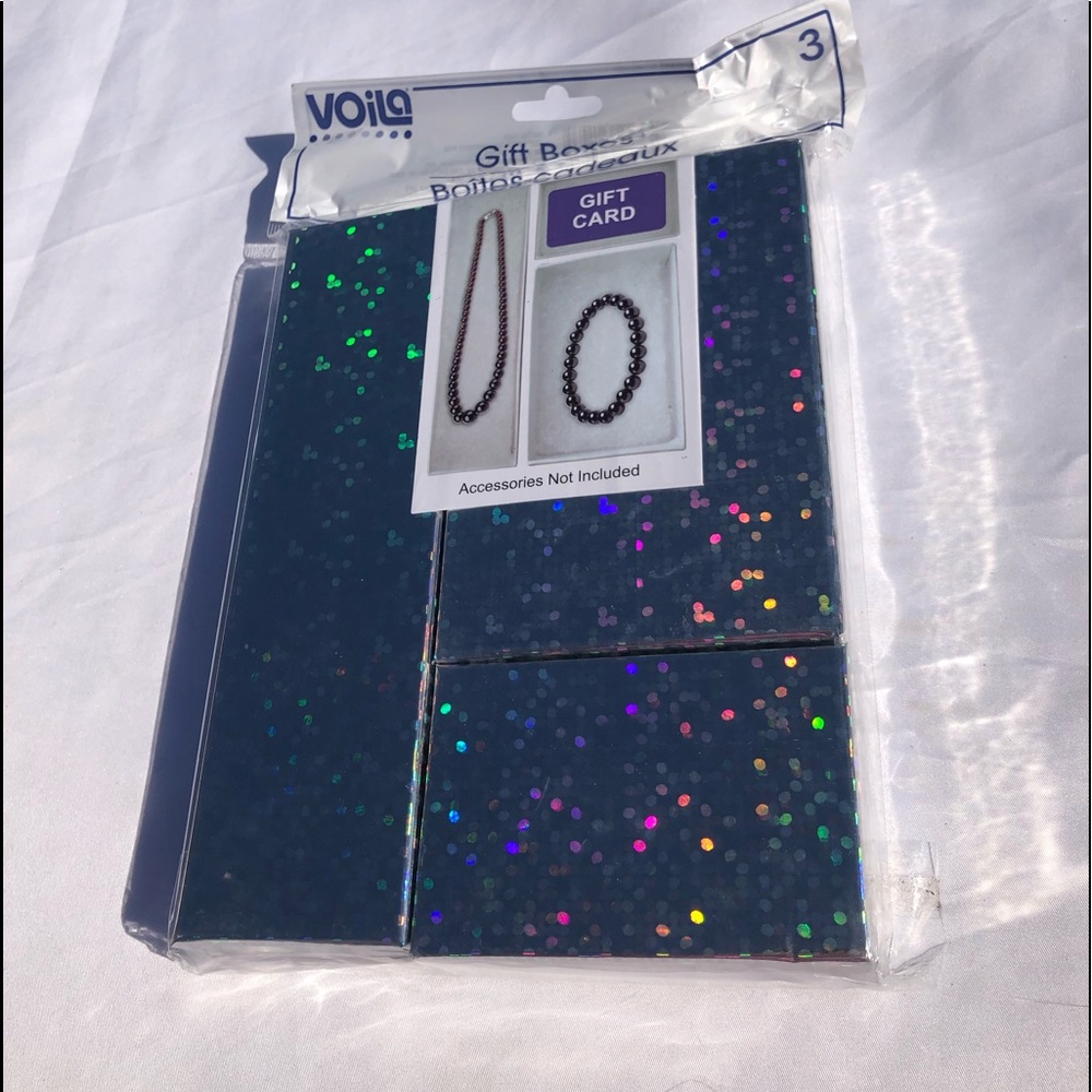 🛑CLEARANCE‼️ 🆕 sparkle gift box set of three in silver